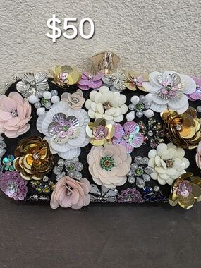 bebe Daisy Clutch